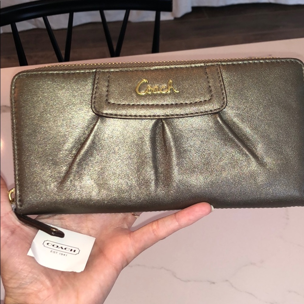 Coach wallet